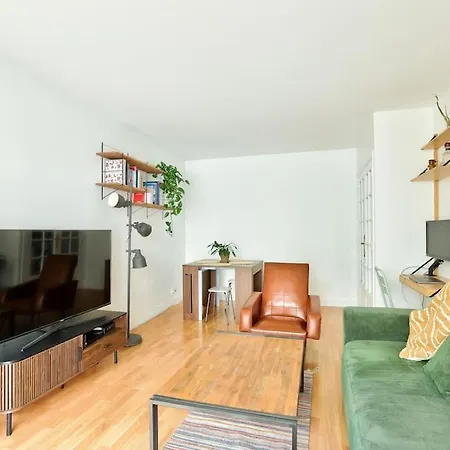 Cosy 1 Bed Flat W Balcony 5min To Metro Republique Paris